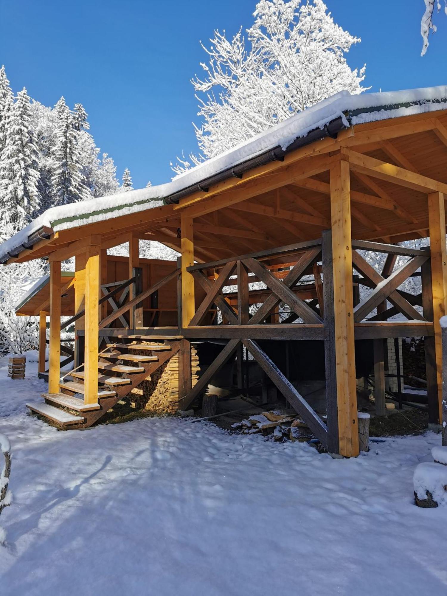 Рада Дараба Hotel Krasnik Luaran gambar