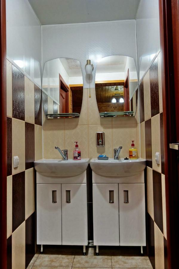 Рада Дараба Hotel Krasnik Luaran gambar